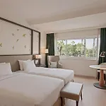 Hilton 5* Nicosie