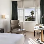 Szálloda Hilton 5*