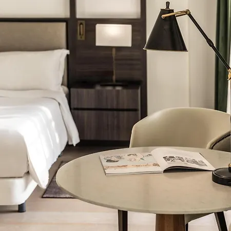 Hilton Otel 5*