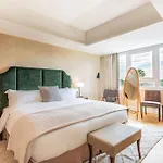 Hilton 5*
