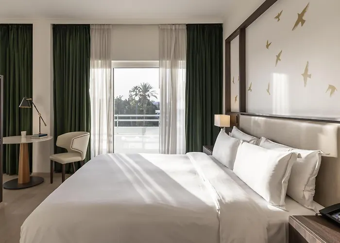 Hilton 5* 니코시아